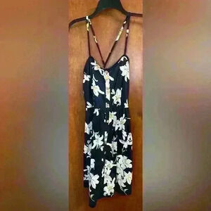 Women’s floral midi Hawaiian dress